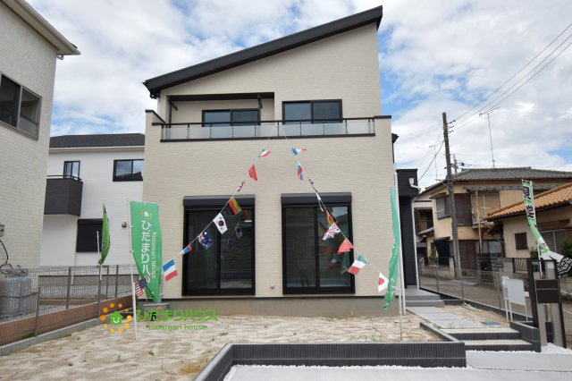 行田市谷郷3丁目　中古一戸建て　いろどりアイタウン　01の外観|秩父鉄道「行田市」駅　徒歩10分！
お帰りが遅い日も安心☆彡