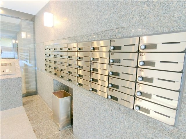 ルーブル蒲田十番館のその他共用部分|メールBOX