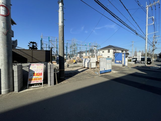 【仲介手数料無料】所沢市荒幡全４棟３号棟　所沢市の新築住宅なら西武ハウジングの前面道路含む現地写真