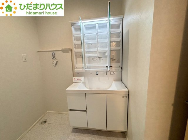 行田市藤原町　中古一戸建て　タマタウン　09の独立洗面台