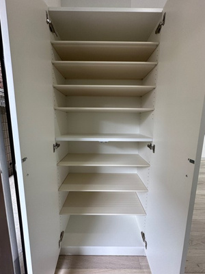 【展望】 | アーベインプラザ | ※参考写真※玄関から室内への景観です！正面に洗面所とバスルーム、左手にリビングダイニングキッチンがあります☆