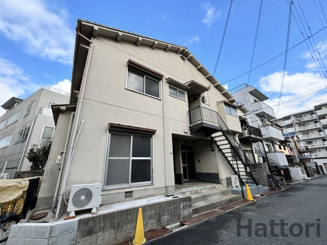 カレラ天神の外観