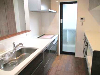 広島市佐伯区千同1丁目　新築一戸建て(全2棟)のキッチン