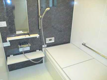 広島市佐伯区千同1丁目　新築一戸建て(全2棟)の浴室