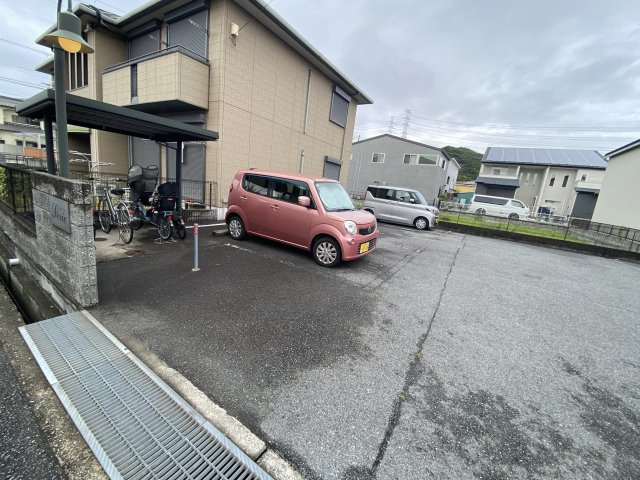 ＳＥＲＩＥ B棟の駐車場