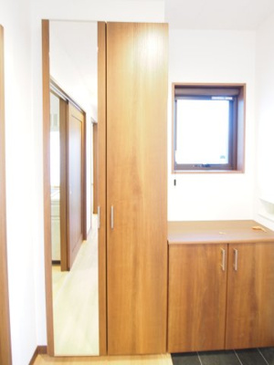 【玄関】 | スマイル　南沢又　１号棟