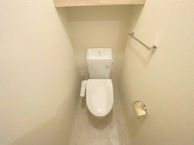 【トイレ】 | オリーブ東雲本町 | 落ち着いた色調のトイレです