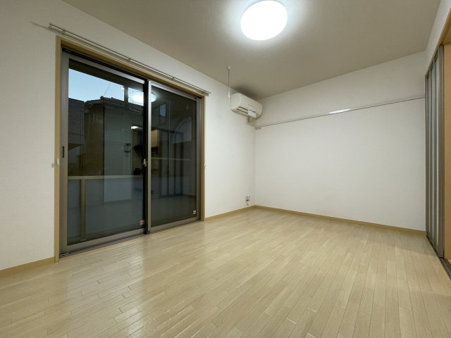 Ｇｒａｎｄ　Ｃｈａｒｉｏｔの洋室|6.7帖の洋室♪