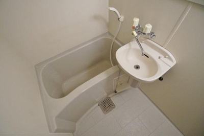 【浴室】 | 仲介手数料半額！HPに初期費用掲載！「プライスホーム」で検索！グランディール平尾山荘 | 物件の画像5