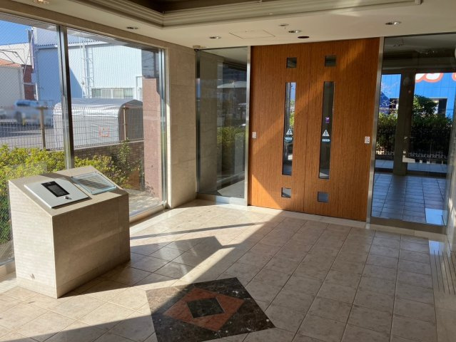 ロイヤルガーデン宇多津四番丁のロビー