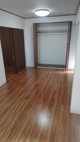 三陽南マンションの居間・リビング