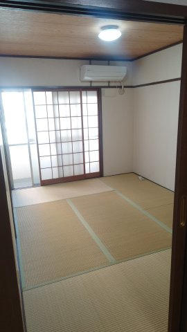 三陽南マンションの和室