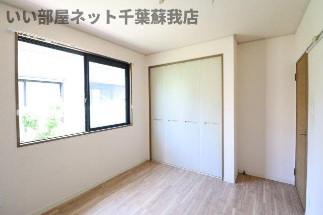 レインボーハイツ　Ⅱ番館の寝室|ゆとりの広さです