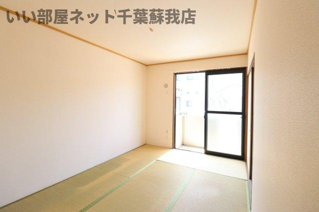 レインボーハイツ　Ⅱ番館の洋室|きれいな洋室です