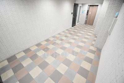 【エントランス】 | ドゥエリング梅田 | 建物の内部です