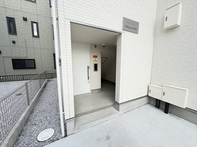 MQuarto拝島Ⅱのエントランス