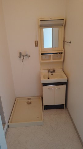 ガーデン・パレスの洗面所