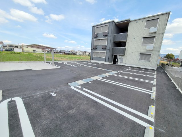 アクアポルタの駐車場