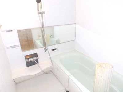 【浴室】 | ルピナス | きれいなお風呂です