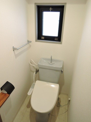 ダイナコート久留米駅前のトイレ|シンプルで使いやすいトイレです