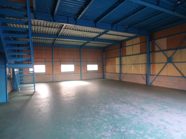 堺市北区百舌鳥陵南町　貸倉庫659651の内装