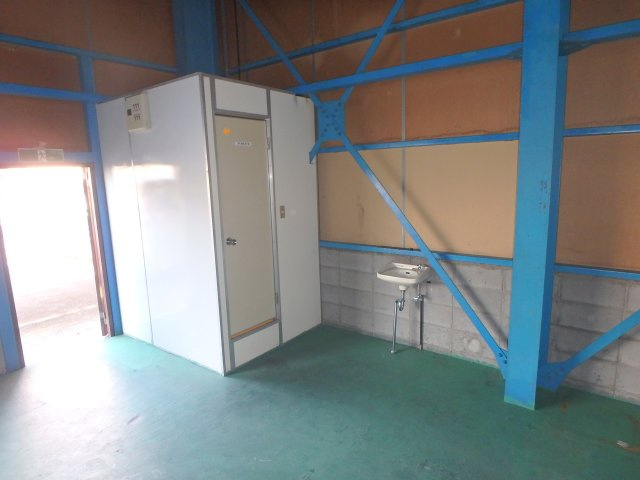 堺市北区百舌鳥陵南町　貸倉庫659651のトイレ