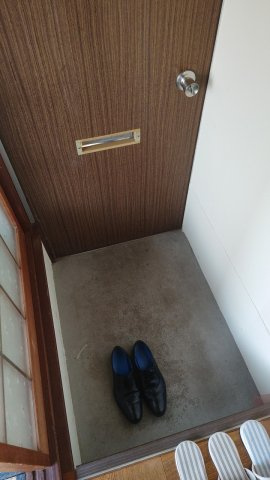 第2登貴和ハイツの玄関