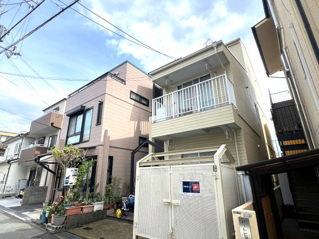 甲南山手ハイツの外観
