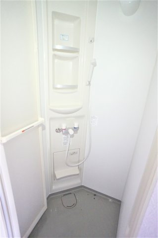 ノーリーズン前原西の浴室|シャワールームになります。※別のお部屋の写真です