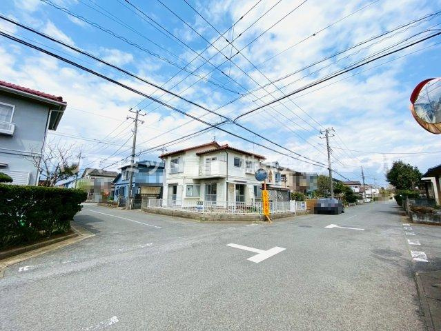 八街は（藤の台）中古戸建の前面道路含む現地写真
