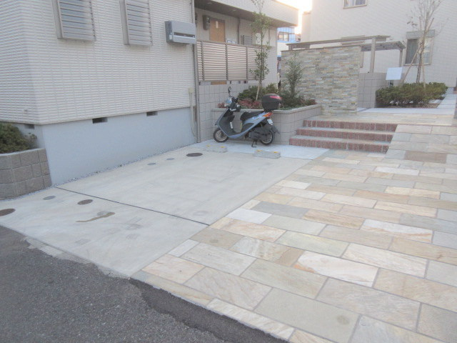 パルフェ鵠沼Ａの駐車場|敷地内駐車場