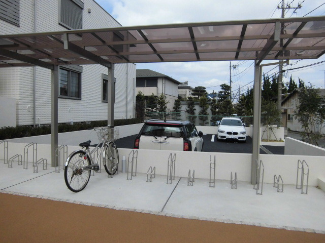 BORIKI船橋の駐車場|★屋根付き駐輪場／１世帯２台まで★