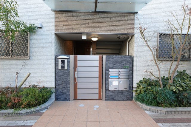 【エントランス】 | 林寺アメニワハイツB棟