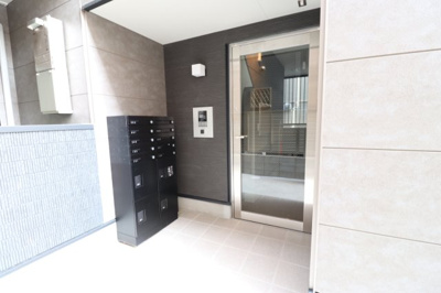 【エントランス】 | そよ風とラテと