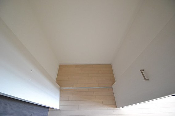 エスリード神戸三宮ノースゲートの収納