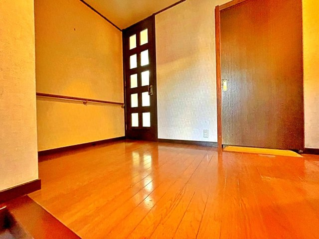中古戸建　西つつじヶ丘雲仙台2丁目の玄関
