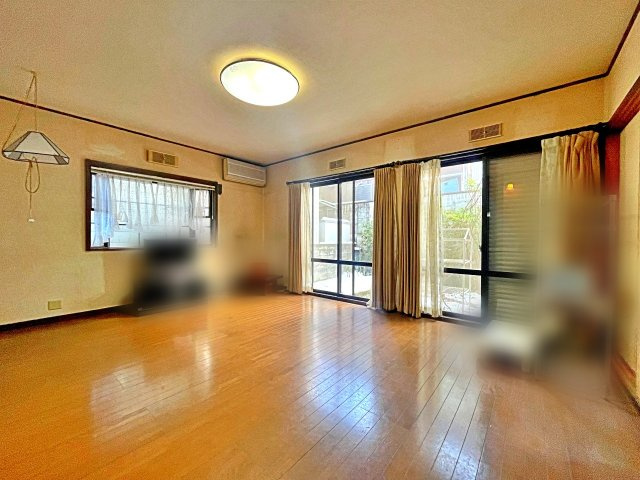 中古戸建　西つつじヶ丘雲仙台2丁目の居間・リビング