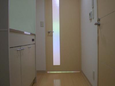 らふぃね壱番館の玄関|玄関から室内