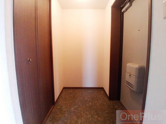 アゼリア六甲の玄関