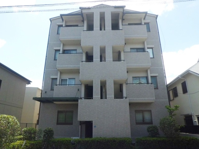 アゼリア六甲の外観