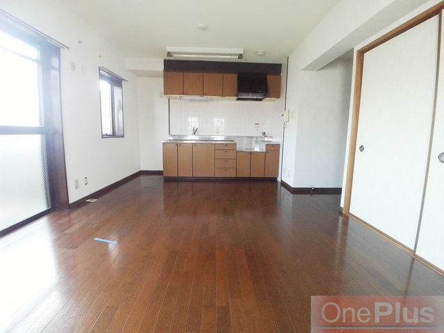 アゼリア六甲の居間・リビング