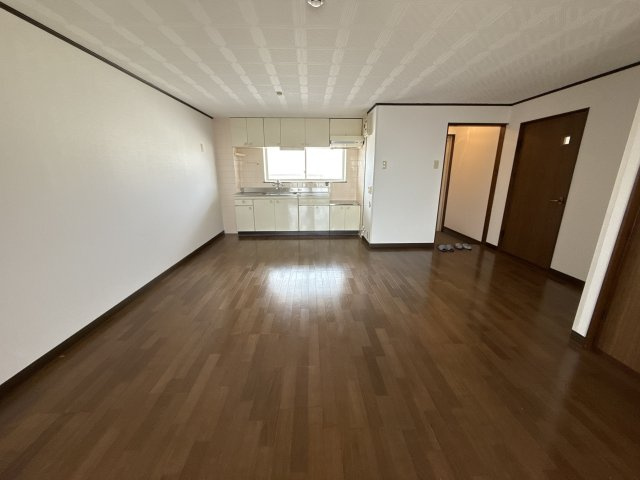 プレジデントふくながの居間・リビング