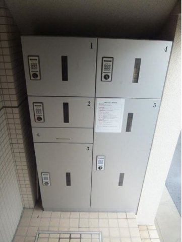 プロスパー下井草のその他共用部分|２４時間荷物が受け取れる宅配BOX☆