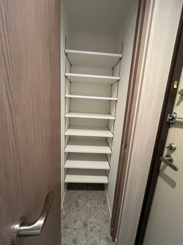 アヴェニール中崎の収納