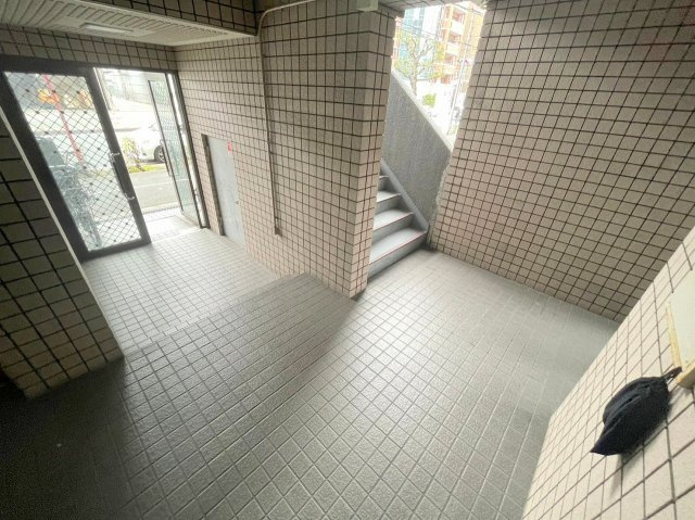 サンロード28のエントランス