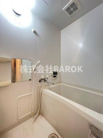 福岡市中央区今川１丁目のアパートの浴室