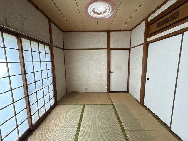 青山川本貸家　(北)の寝室