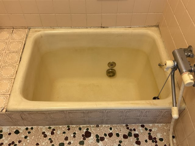 青山川本貸家　(北)の浴室