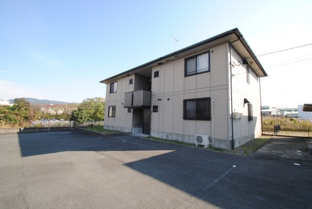 ベリークレセントの外観