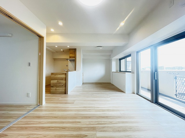 【居間・リビング】 | ロワールマンション福間